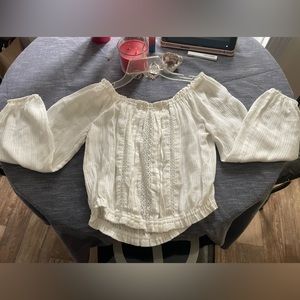 AÉROPOSTALE loose sleeved shirt!